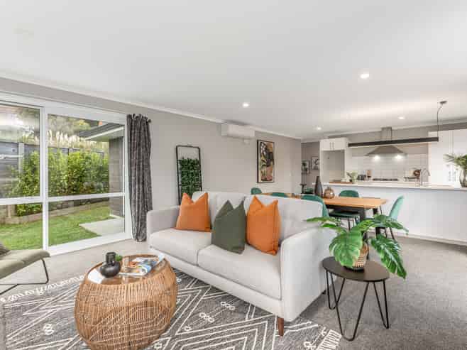 33 Tradewinds Drive, Whitby