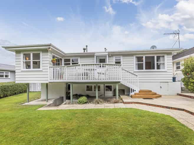 20 Pembroke Street, Tawa