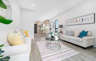 16 Papatahi Lane, Flat Bush