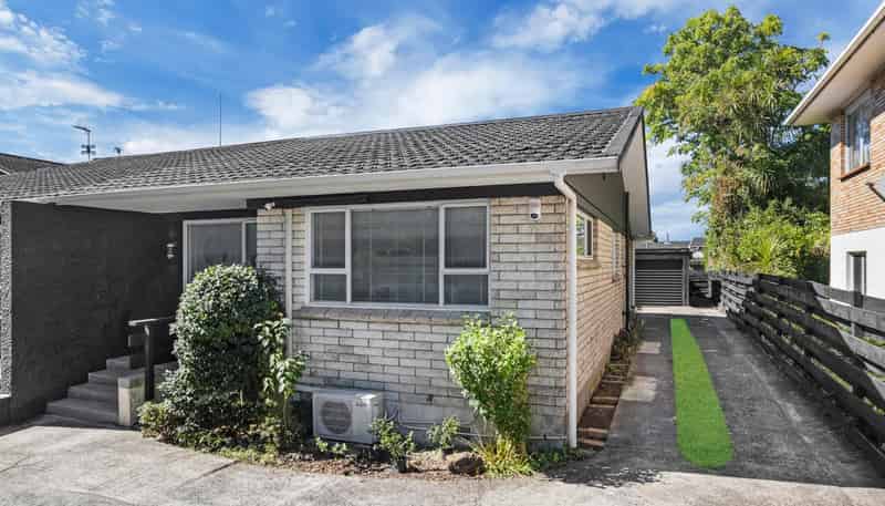 95 Te Atatu Road, Te Atatu South