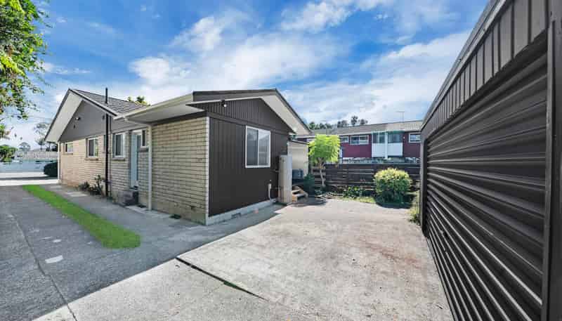 95 Te Atatu Road, Te Atatu South