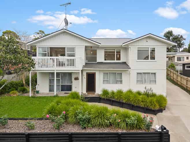 21 Howard Hunter Avenue, Saint Johns