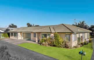 16 Castlehill Court, Wattle Downs