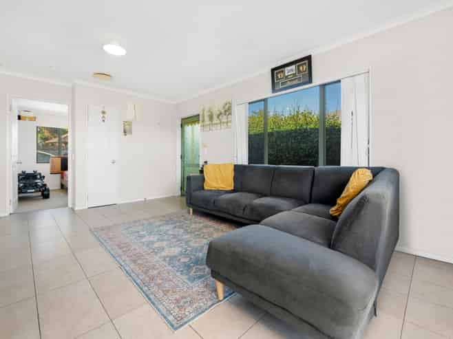 16 Castlehill Court, Wattle Downs