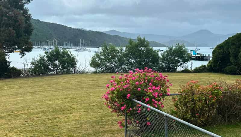 4/311 Waikawa Road, Picton