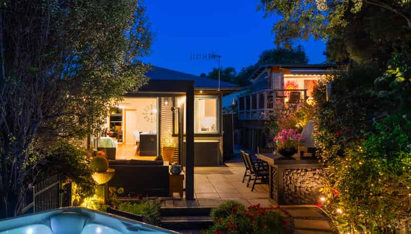 32 Lorna Irene Drive, Raumati South