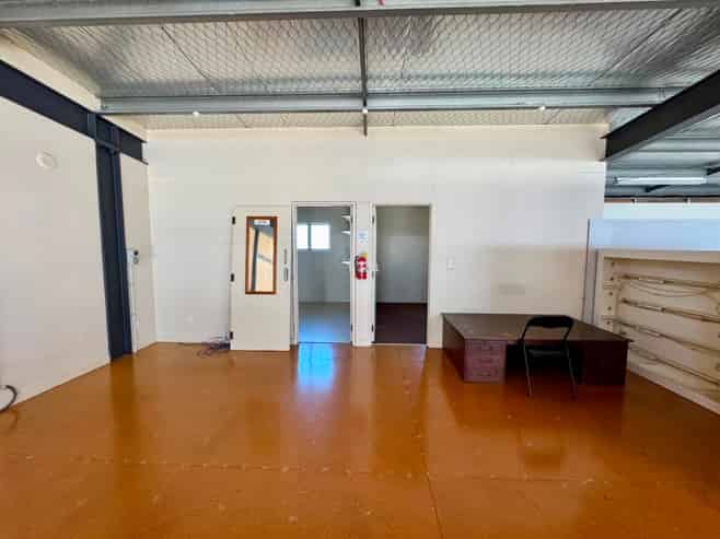 High Profile Bulk Retail Space For Lease - 557sqm