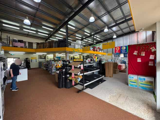 High Profile Bulk Retail Space For Lease - 557sqm