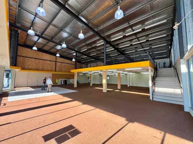 High Profile Bulk Retail Space For Lease - 557sqm