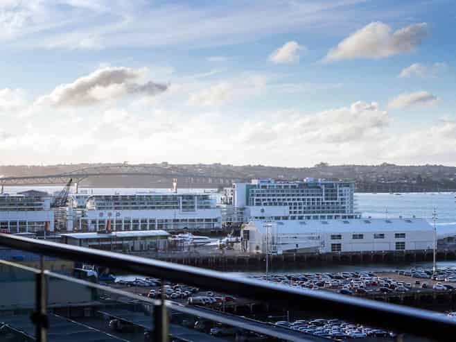 1304/30 Beach Road, Auckland Central