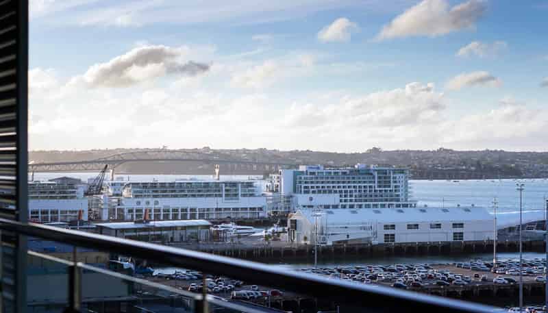 1304/30 Beach Road, Auckland Central