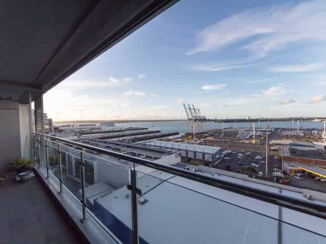 1304/30 Beach Road, Auckland Central