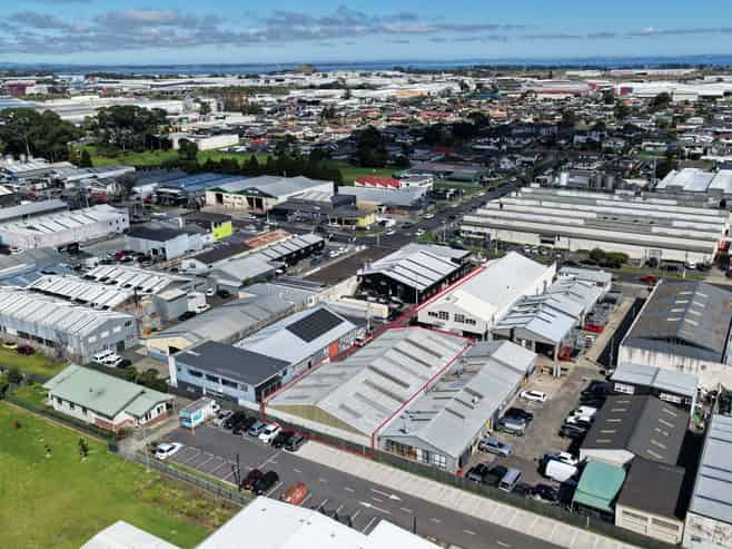 Affordable warehouse with no body corp fees