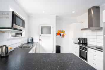 80 Pine Avenue, Ebdentown