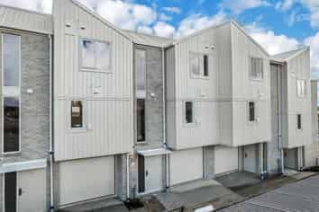 2E Marion Avenue, Mount Roskill