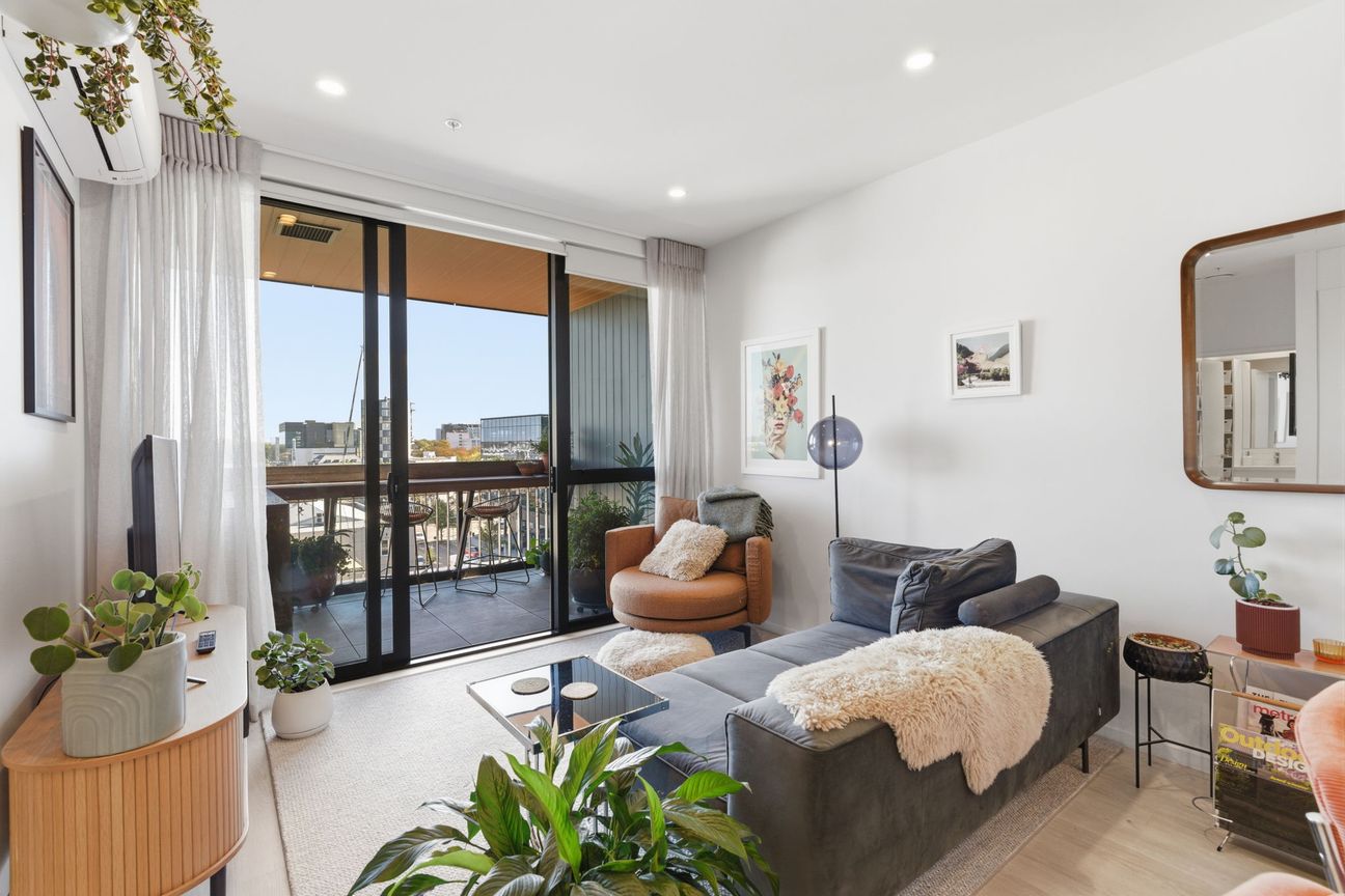 City Living with Style - Comes Fully Furnished - Ansicht 2