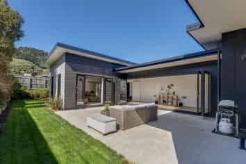 23 Pine Crest Drive, RICHMOND