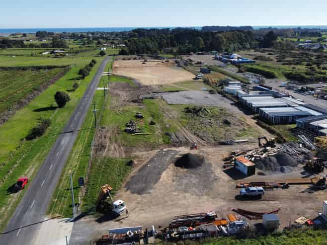 Ground/Yard Lease Available Now!