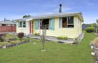 74 Main Road Hari Hari, Harihari