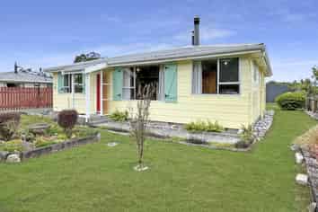 74 Main Road Hari Hari, Harihari