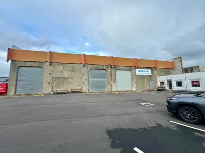 Palmerston North Warehouse For Lease - 670sqm