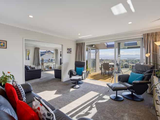 50 Somerset Terrace, Stoke