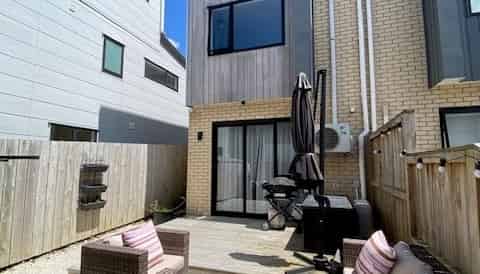 11/36 Westgate Drive, Westgate