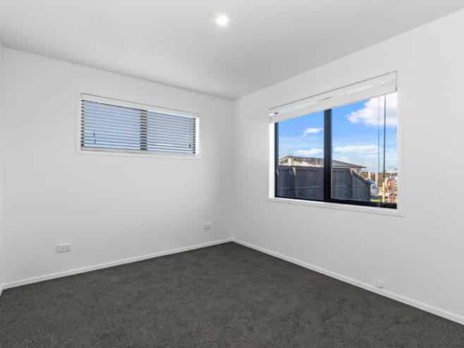 12 Hunia Place, Yaldhurst