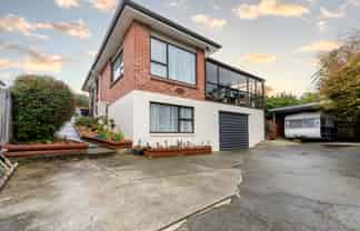 22a Maltby Avenue, West End