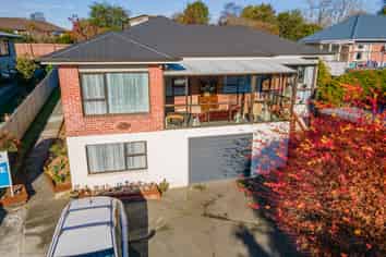 22a Maltby Avenue, West End
