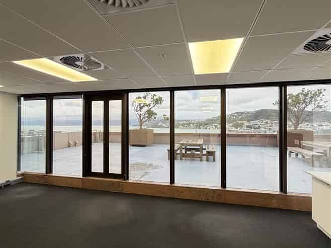 Premium Suite With a Large Balcony