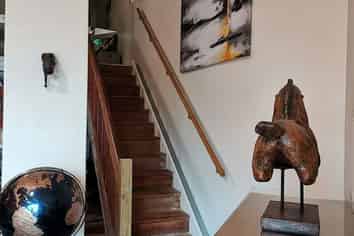 8 Bryce Lane, Hamilton Central