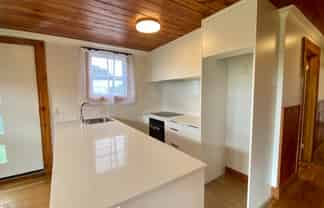 2/ East Coast Road, Milford