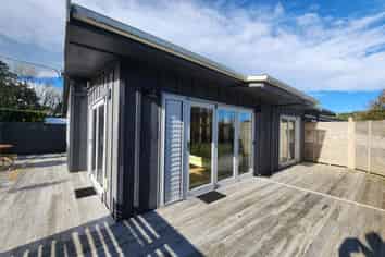 10 Donnelly Street, Oakura