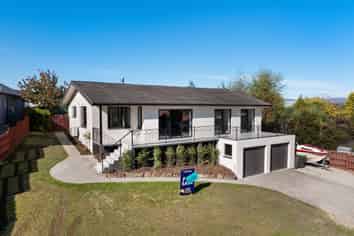 70 Newcastle Street, Clyde