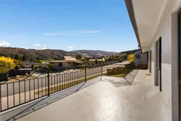 70 Newcastle Street, Clyde