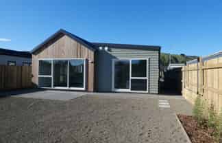 32 Koru Loop, Paraparaumu