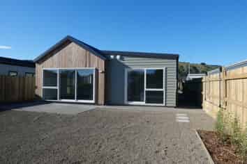32 Koru Loop, Paraparaumu