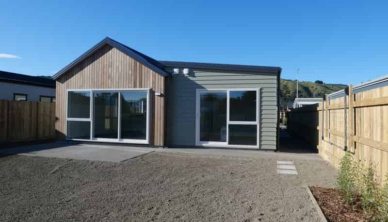32 Koru Loop, Paraparaumu