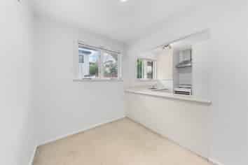 2/31 Vale Road, Saint Heliers