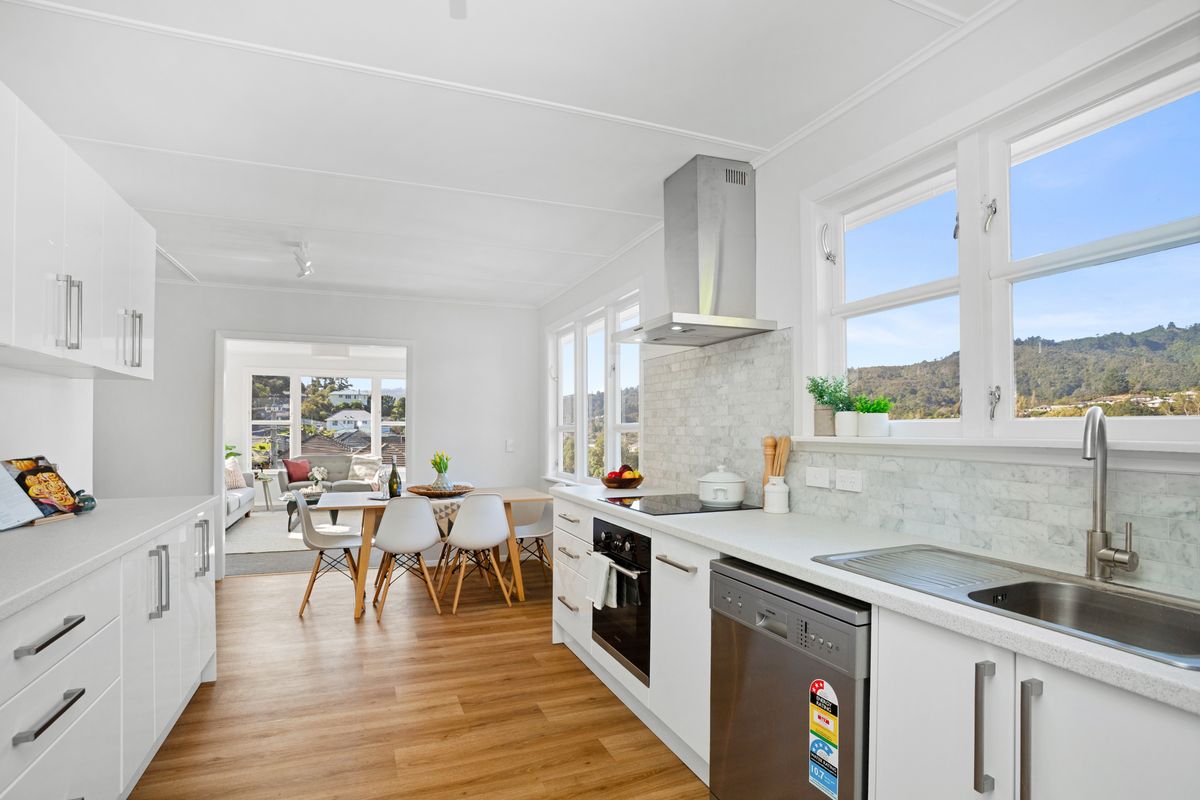 Turn the Key to Logie Luxury, Stokes Valley