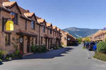 203 Quiet Woman Way, Stoke