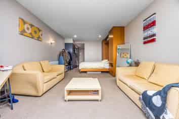 GJ/20 Pakenham Street East, Auckland Central