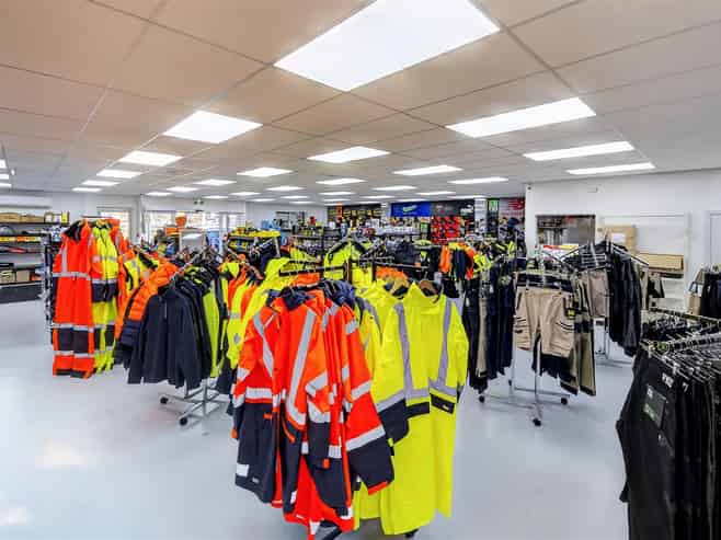 Immaculate CBD Fringe Showroom & Warehouse