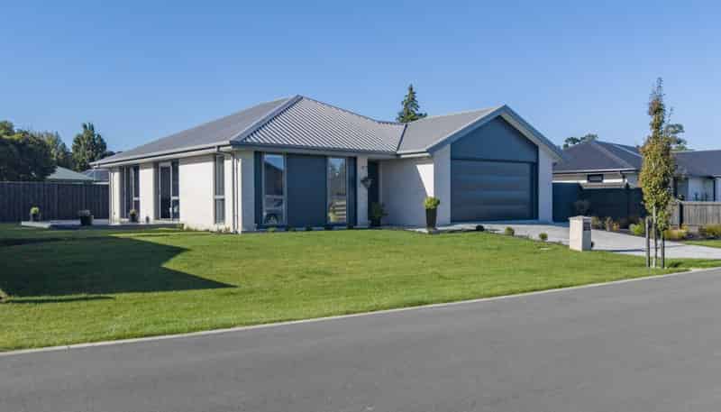 17 Foster Place, Amberley