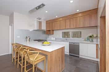 19 McQuoids Road, Flat Bush