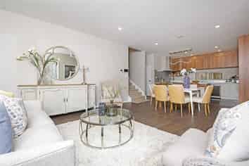 19 McQuoids Road, Flat Bush