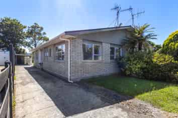 16B Marere Avenue, Paraparaumu
