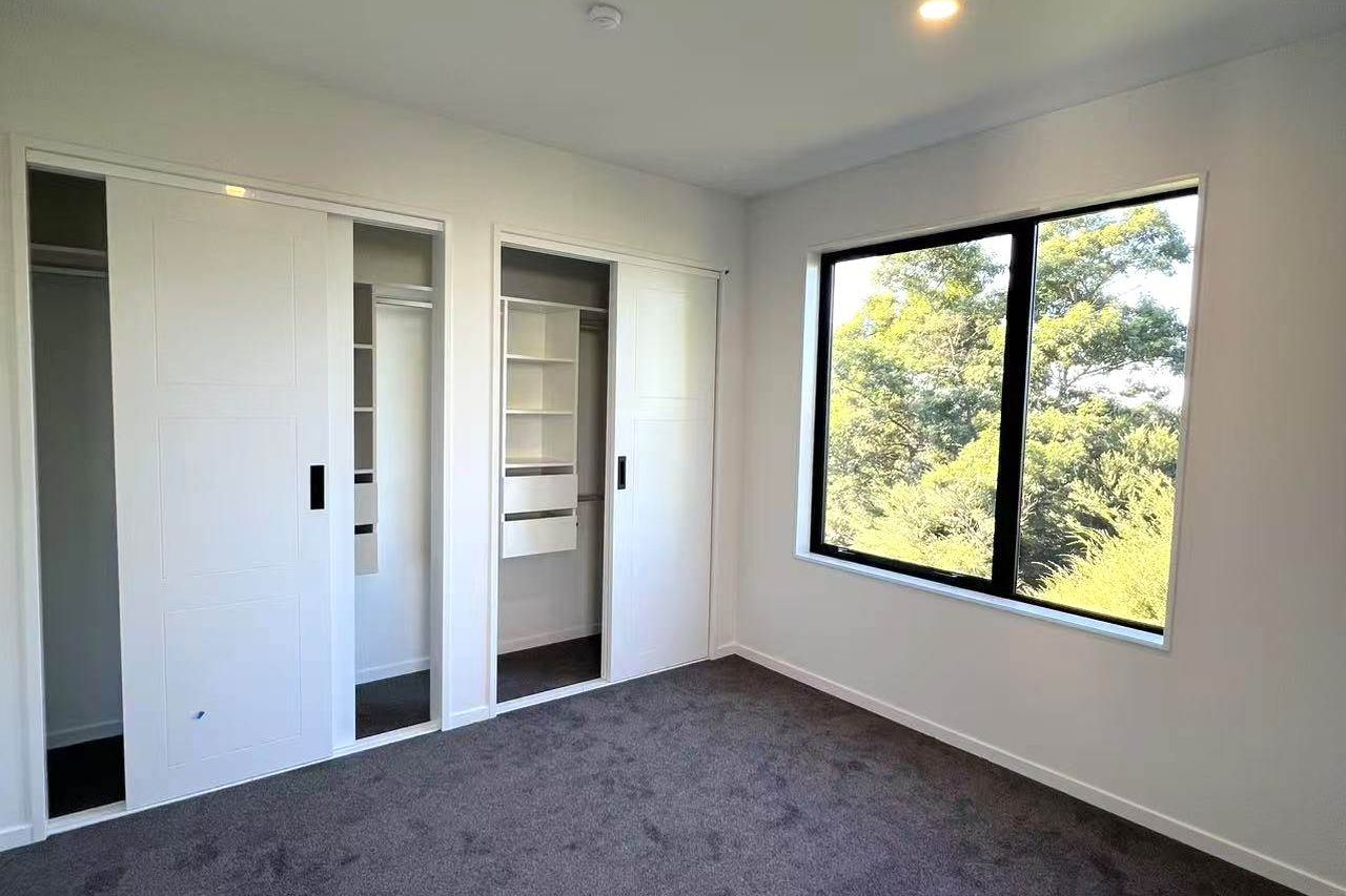 Prime Location, High Elevation Spacious 2 Bedrooms - Bild 5