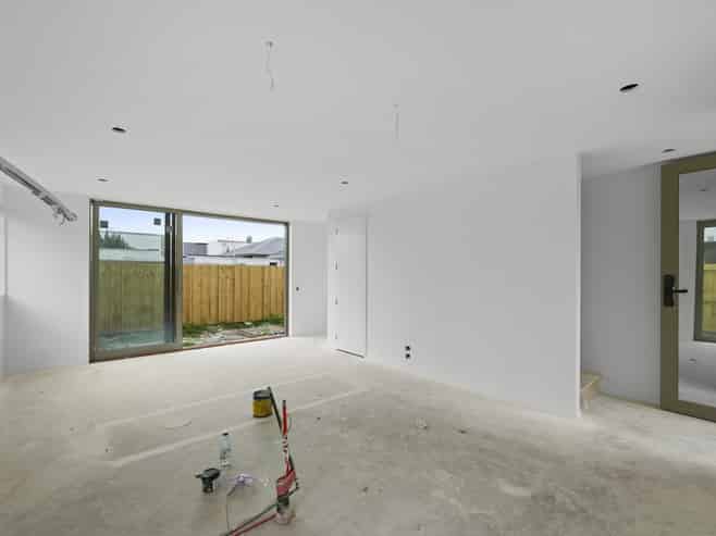 1-4/39 Antigua Street, Addington